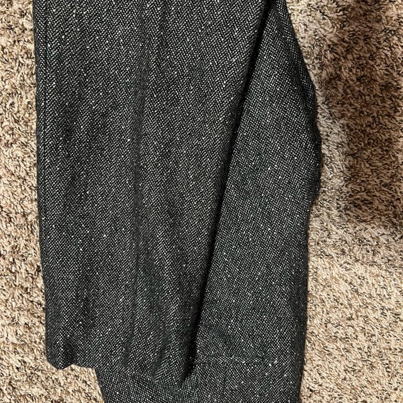 GUC black pants, 60% wool dress pants - Picture 2 of 4